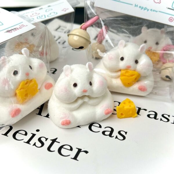 58【촉촉 터치 시리즈】모방 식품 스퀴시 슬라임, 식품급 실리콘 소재로 수제 제작한 안전 무독한 스트레스 해소 장난감입니다. 손 근육 단련하고 정신적 스트레스를 완화해 드릴 뿐만 아니라 세탁 가능하며, 40000원 구매 시 무료 배송해 드립니다.